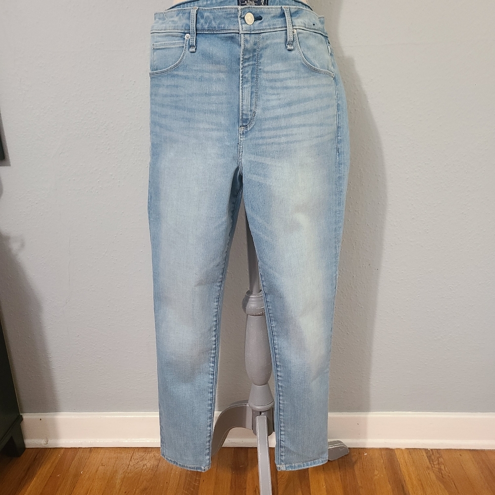 Abercrombie & Fitch High Rise Super Skinny NWT Size 8 Short